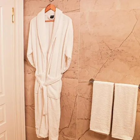 Alness Nisantasi 酒店