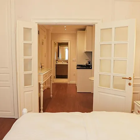 Alness Nisantasi * 伊斯坦布尔