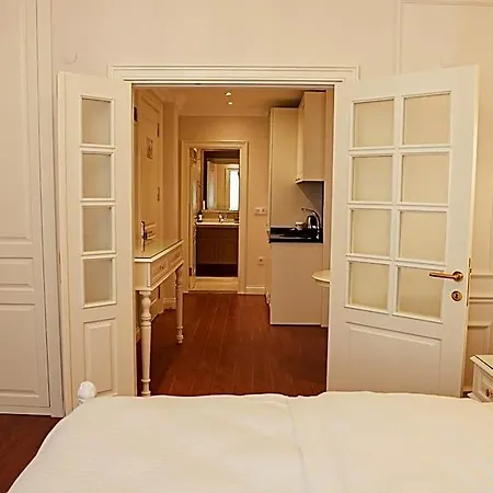 Alness Nisantasi Istanbul
